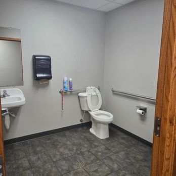 Hernandez Professional Cleaning - Office Cleaning Near Me Hernandez Professional Cleaning - Office Cleaning Near Me