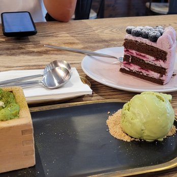 A La Mousse - Green tiramisu and a slice of cake (forgot what flavor it is) - Desserts Near Me - Philadelphia, Pennsylvania A La Mousse - Green tiramisu and a slice of cake (forgot what flavor it is) - Desserts Near Me - Philadelphia, Pennsylvania