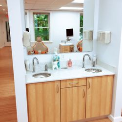 Heart Orthodontics - Brushing station so you can freshen up!