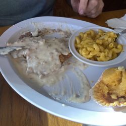 Rednick Rick’s Cooking - Chicken fried steak Mac n cheese cornbread