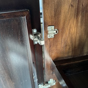 The Riverfront Hotel - Hinge ripped off dresser door that won't close. - Hotels Near Me - New Orleans, Louisiana