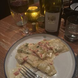 Miramare Italiano - Ravioli di pollo. The artichoke is my favorite!