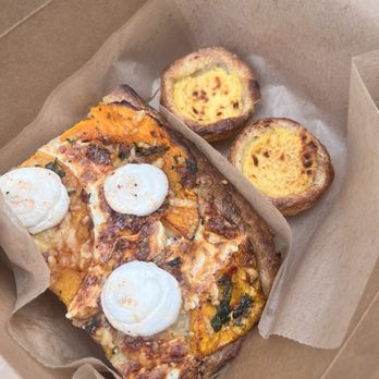 Weltons Tiny Bakeshop - muffleta, pasteis de nata - Bakeries Near Me - Charleston, South Carolina Weltons Tiny Bakeshop - muffleta, pasteis de nata - Bakeries Near Me - Charleston, South Carolina