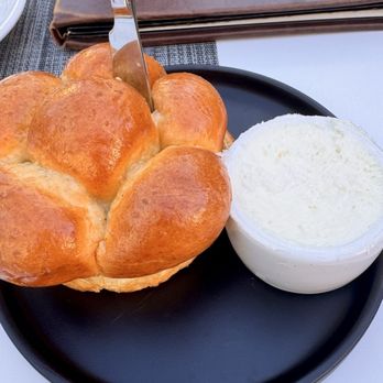 Oscar's Steakhouse - Brioche pull apart rolls - Steakhouses Near Me - Las Vegas, Nevada Oscar's Steakhouse - Brioche pull apart rolls - Steakhouses Near Me - Las Vegas, Nevada