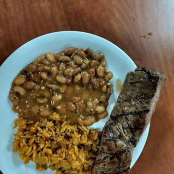 Golden Corral Buffet & Grill - American Near Me - Lufkin, Texas