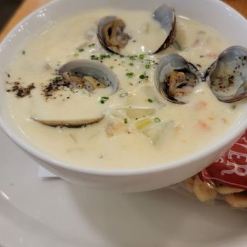 Fishwives - Clam chowder - Seafood Near Me - Pasadena, California