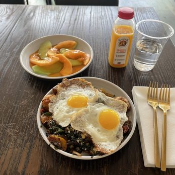 POPS Canton - Breakfast hash with side of honey drizzled melon & Nellie's Orange Juice. Super flavorful and this chef definitely knows how to cook! - Breakfast & Brunch Near Me - Canton, Georgia POPS Canton - Breakfast hash with side of honey drizzled melon & Nellie's Orange Juice. Super flavorful and this chef definitely knows how to cook! - Breakfast & Brunch Near Me - Canton, Georgia