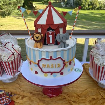 Cake Niche - The cake at the party - Custom Cakes Near Me - Lexington, Massachusetts