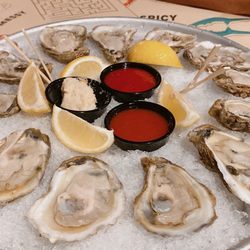 Hook & Reel Cajun Seafood & Bar - Raw Blue Point Oysters (12)
