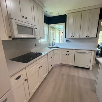 Bayside Granite - Vadara Dawn - Kitchen & Bath Near Me - St Petersburg, Florida Bayside Granite - Vadara Dawn - Kitchen & Bath Near Me - St Petersburg, Florida
