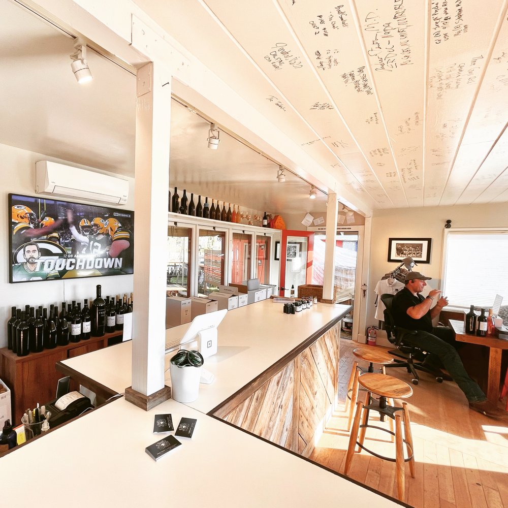 THREE FAT GUYS WINES Updated September 2024 145 Photos & 77 Reviews