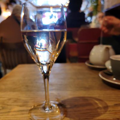 L'Elephant Du Nil by null