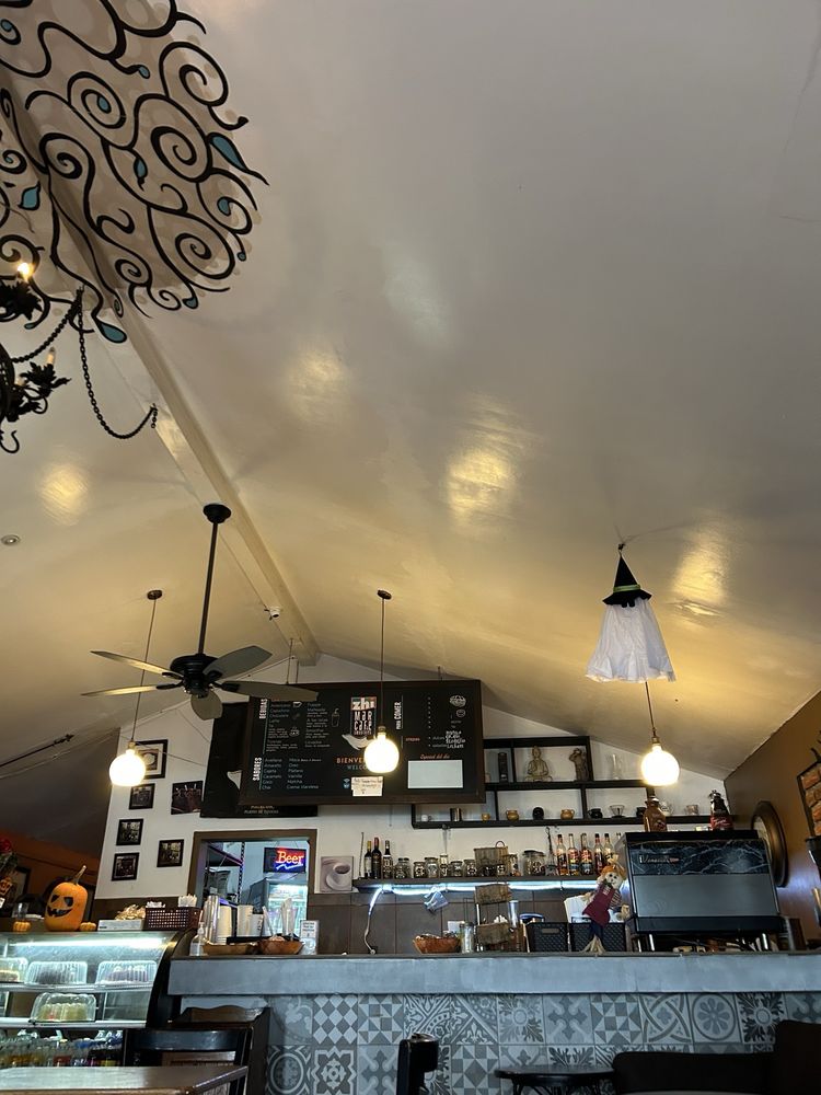 Zhi Café