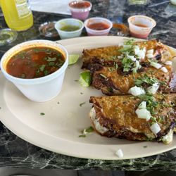 Taqueria Los Sombreros - Birria Queso Taco