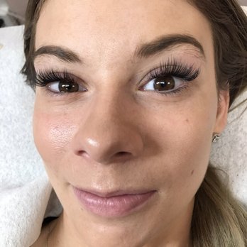 Honor Lash and Brow Studio - Mixed Set classic and volume - Eyelash Service Near Me - Las Vegas, Nevada Honor Lash and Brow Studio - Mixed Set classic and volume - Eyelash Service Near Me - Las Vegas, Nevada