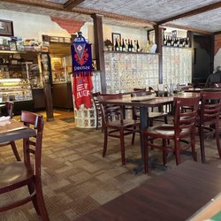 Romeo & Juliet Cafe - Cozy feel