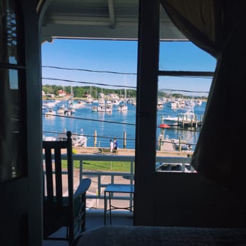 Attleboro House - Hotels Near Me - Oak Bluffs, Massachusetts