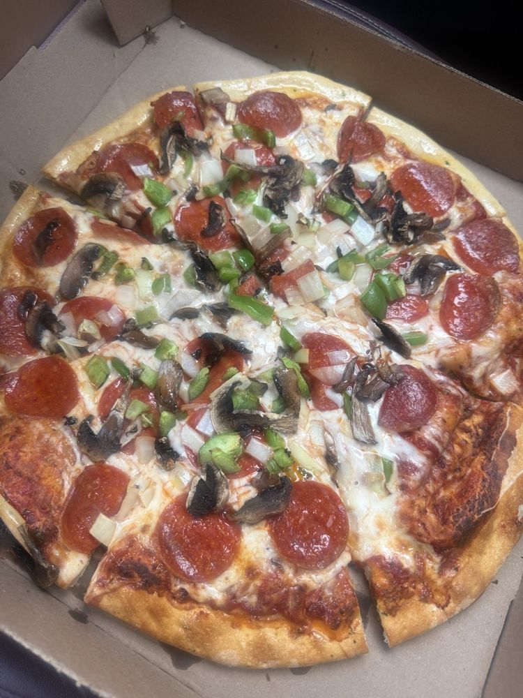 Poncho's Pizza Logo