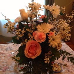 The Rose Garden - ....What my mom was delivered...not. Even. Close.