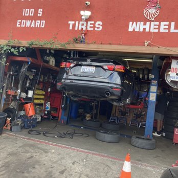 Orange County Tire Sales & Auto - Simple looking tire shop, nothing fancy but definitely gets the job done right ! - Tires Near Me - Fullerton, California