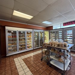 La Corona Bakery - April 2025