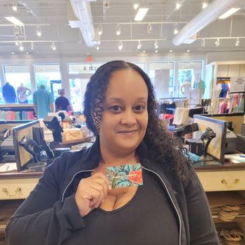 Tommy Bahama - Lauren is helping me with a gift card purchase! Who would not want that! - Men's Clothing Near Me - Vacaville, California Tommy Bahama - Lauren is helping me with a gift card purchase! Who would not want that! - Men's Clothing Near Me - Vacaville, California