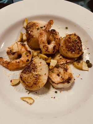 DeLucca's Italian Grill by null