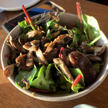Monarch Ocean Pub - Gastropubs Near Me - Del Mar, California