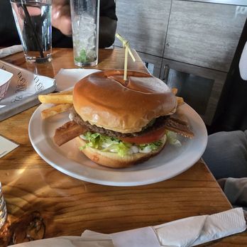 Element Gastropub - Vegetarian Near Me - Raleigh, North Carolina