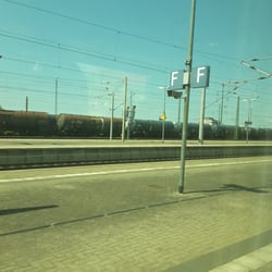 Bahnhof Bitterfeld - Blühende Landschaften...