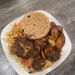 Kings Pride Food - Oxtail, fry plantains, cabbage, Rice and peas