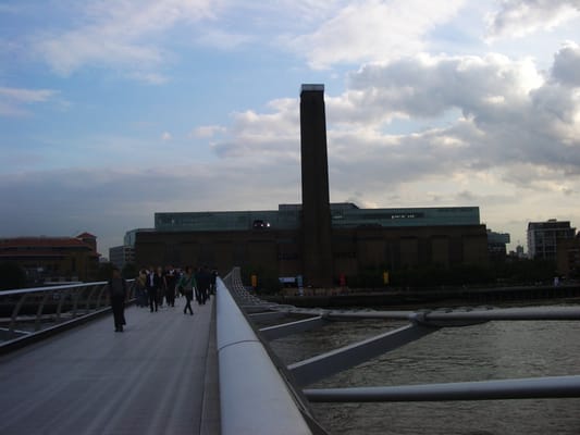 Millennium Bridge by null