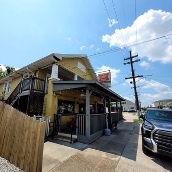 Frankie & Johnny's - Exterior. - Bars Near Me - New Orleans, Louisiana Frankie & Johnny's - Exterior. - Bars Near Me - New Orleans, Louisiana