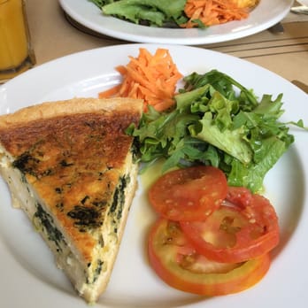 Pão de Canela - Quiche and bacon and mushroom omelet - Breakfast & Brunch Near Me - Lisbon, 11
