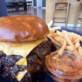 Omakase World Market - Smashed burger with cheese, fries - Bars Near Me - South San Francisco, California
