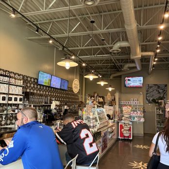 Huckabees Coffee - Inside - Coffee & Tea Near Me - Rockwall, Texas