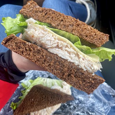 Gurney's Harbor Bottle Shop by null