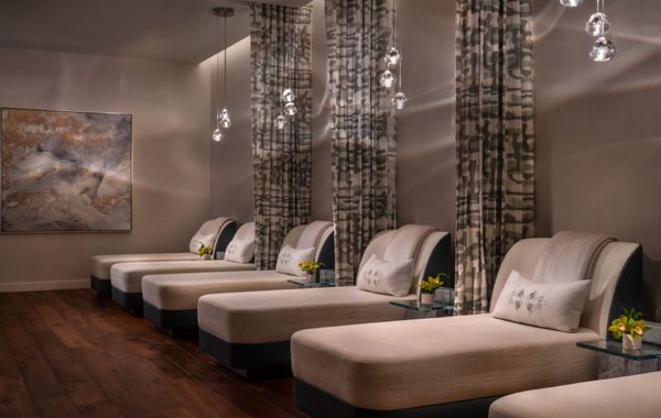 The Ritz-Carlton Residences, Waikiki Beach by null