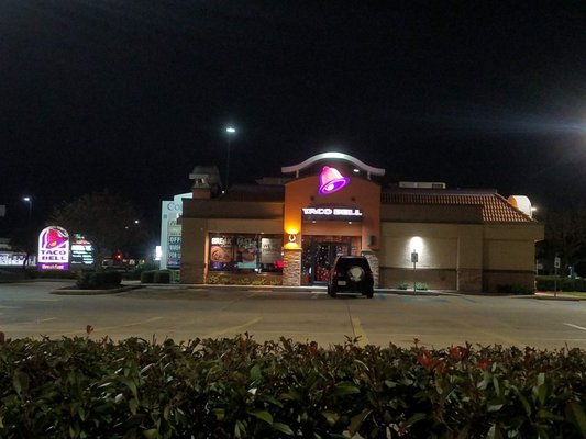 Taco Bell - Live Más Café by null