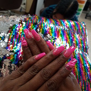 Fancy Nails & Spa - Nail Salons Near Me - Lake Elsinore, California