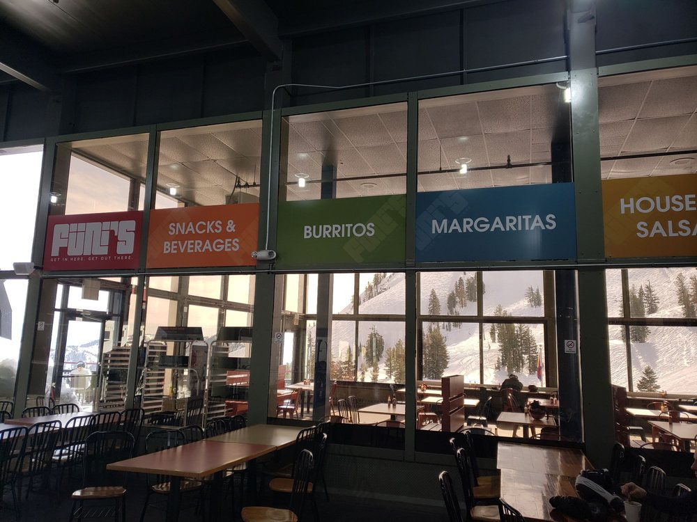 Funi's Mountaintop Café & Market Logo
