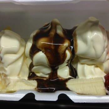 Page's - Banana split - Ice Cream & Frozen Yogurt Near Me - Pittsburgh, Pennsylvania Page's - Banana split - Ice Cream & Frozen Yogurt Near Me - Pittsburgh, Pennsylvania