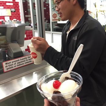 Andy's Frozen Custard - Desserts Near Me - Warr Acres, Oklahoma