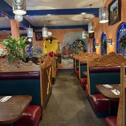 Celia's Mexican Restaurant - San Mateo - Interior