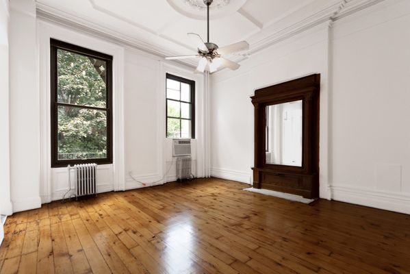 Brownstone Real Estate