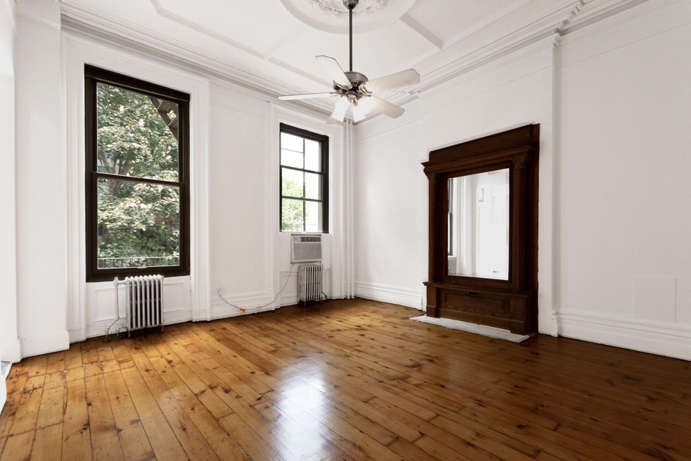 BROWNSTONE REAL ESTATE Updated September 2024 17 Photos & 77