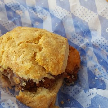 Dollop Diner - Chicken biscuit - Breakfast & Brunch Near Me - Chicago, Illinois