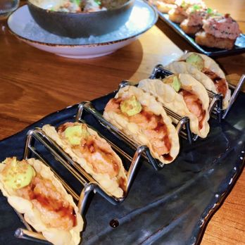 Komodo Miami - Salmon Tacos//@eatwithsabs - Asian Fusion Near Me - Miami, Florida Komodo Miami - Salmon Tacos//@eatwithsabs - Asian Fusion Near Me - Miami, Florida