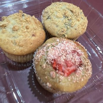 Polly's Pies Restaurant & Bakery - Bakeries Near Me - Montebello, California Polly's Pies Restaurant & Bakery - Bakeries Near Me - Montebello, California