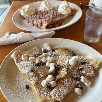 Suzette Crepe Cafe - Crepe date! - French Near Me - Albany, California